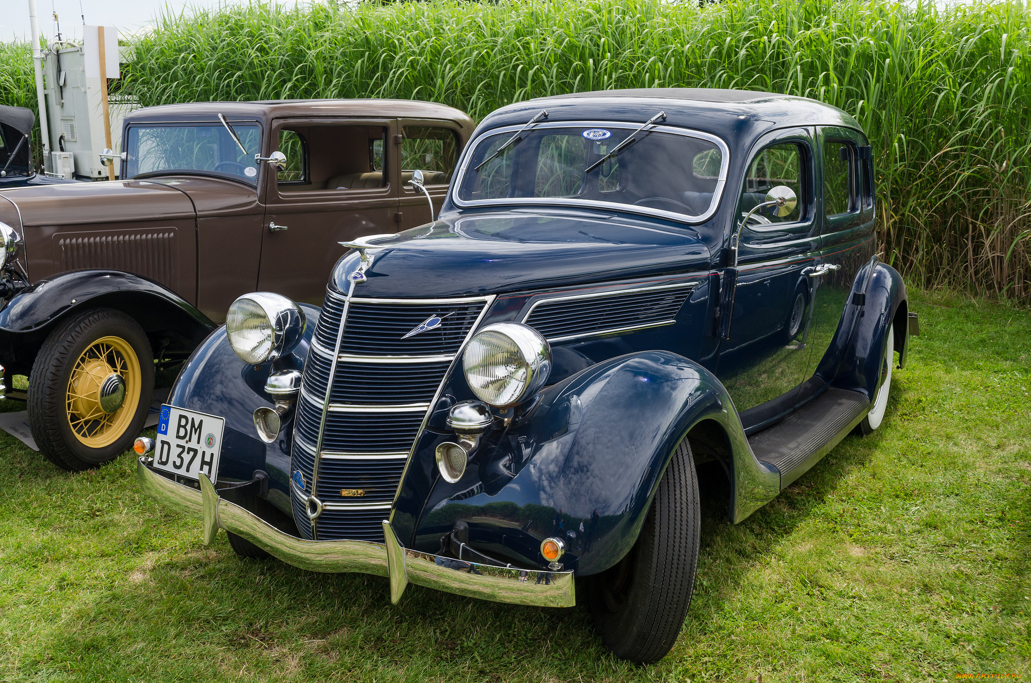 ford v8 fordor sedan 1937, ,    , , , , 